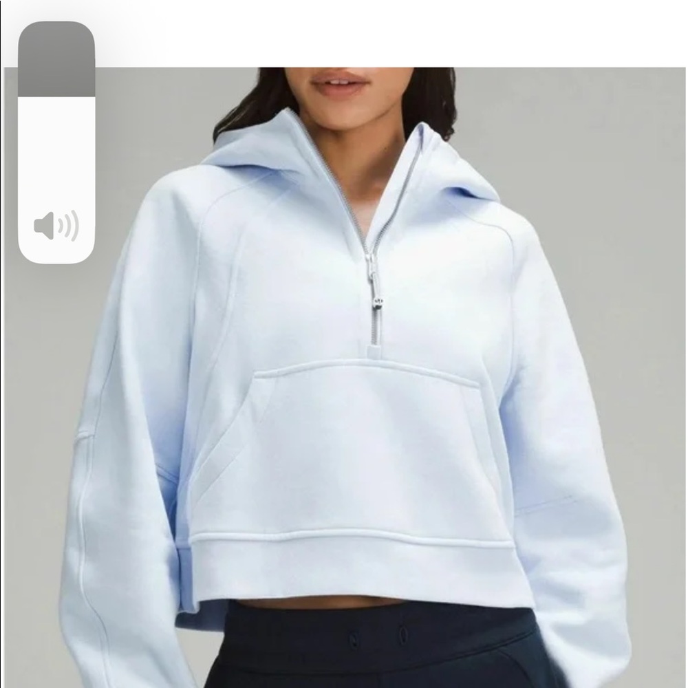 Lululemon M/L cropped scuba half zip light blue